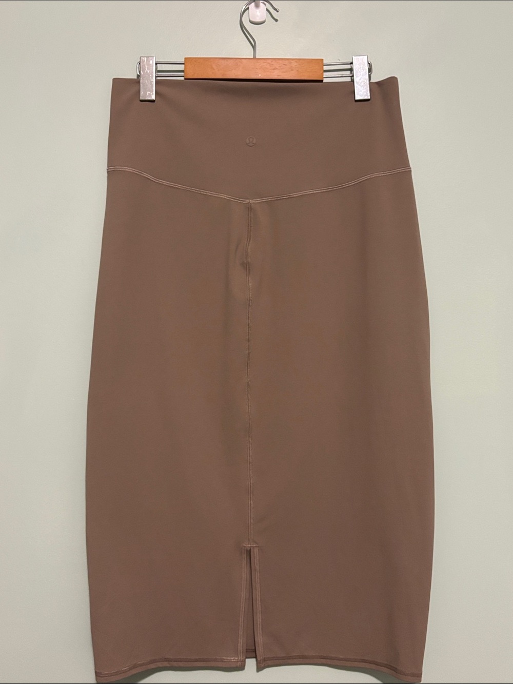 Lululemon Nulu Slim Fit Midi Skirt in Taupe (Size 12) - Picture 3 of 5